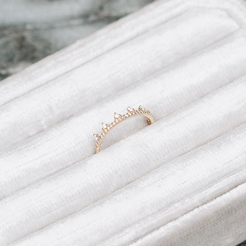 Anillo Crown